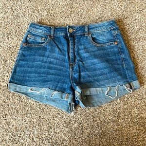 Aeropostale Womens high waisted shorty denim shorts, size 8, medium wash